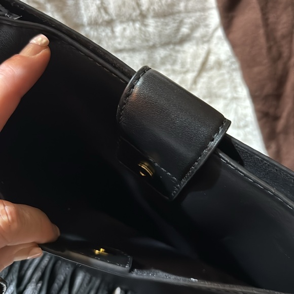 Authentic Michael kors collection bag - Picture 6 of 8